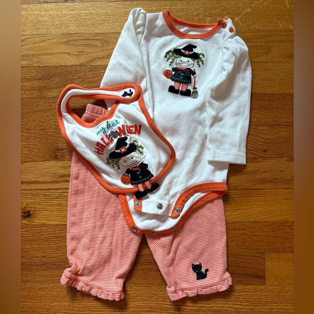 Carter’s 1st Halloween Baby Girl Outfit with Bib